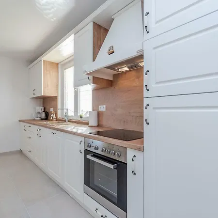 Batela Apartment